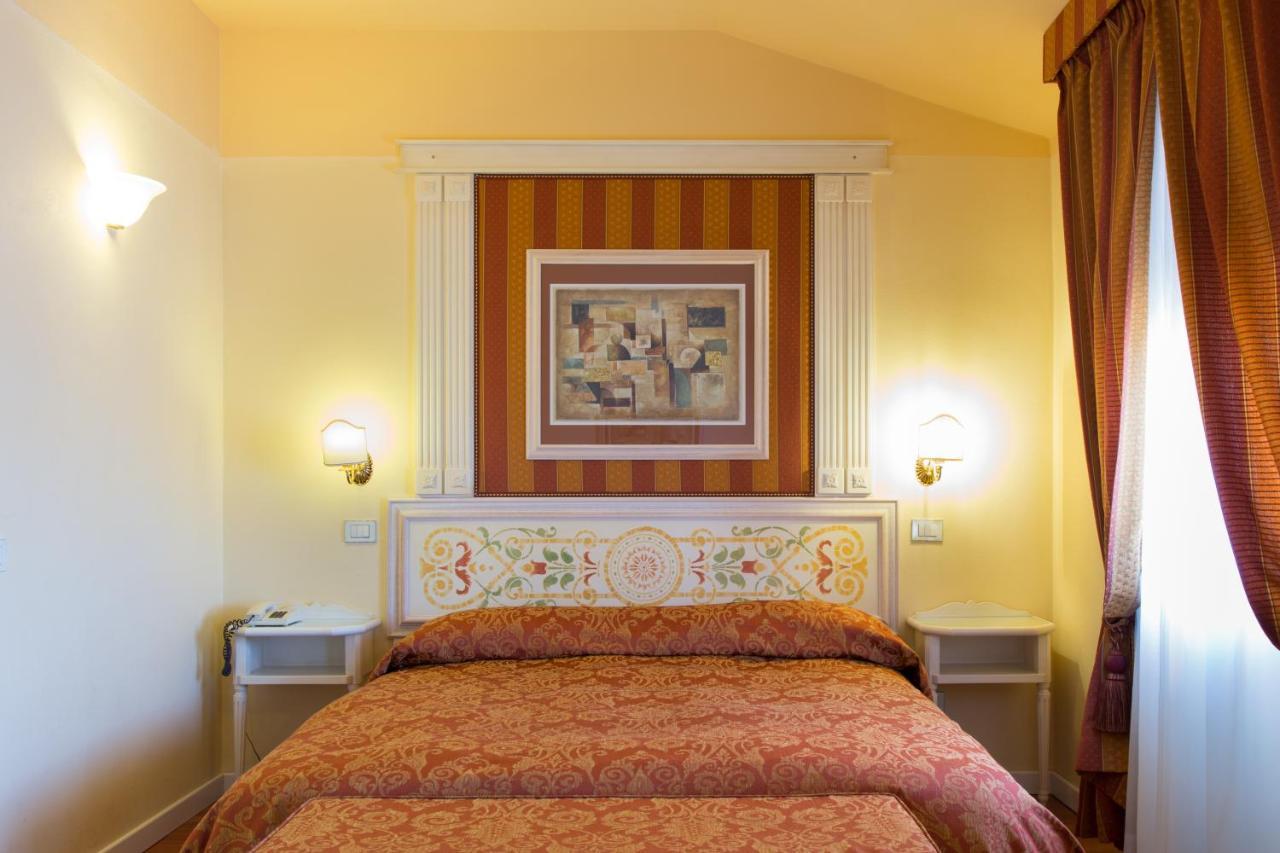 Hotel Tuder Todi Ngoại thất bức ảnh