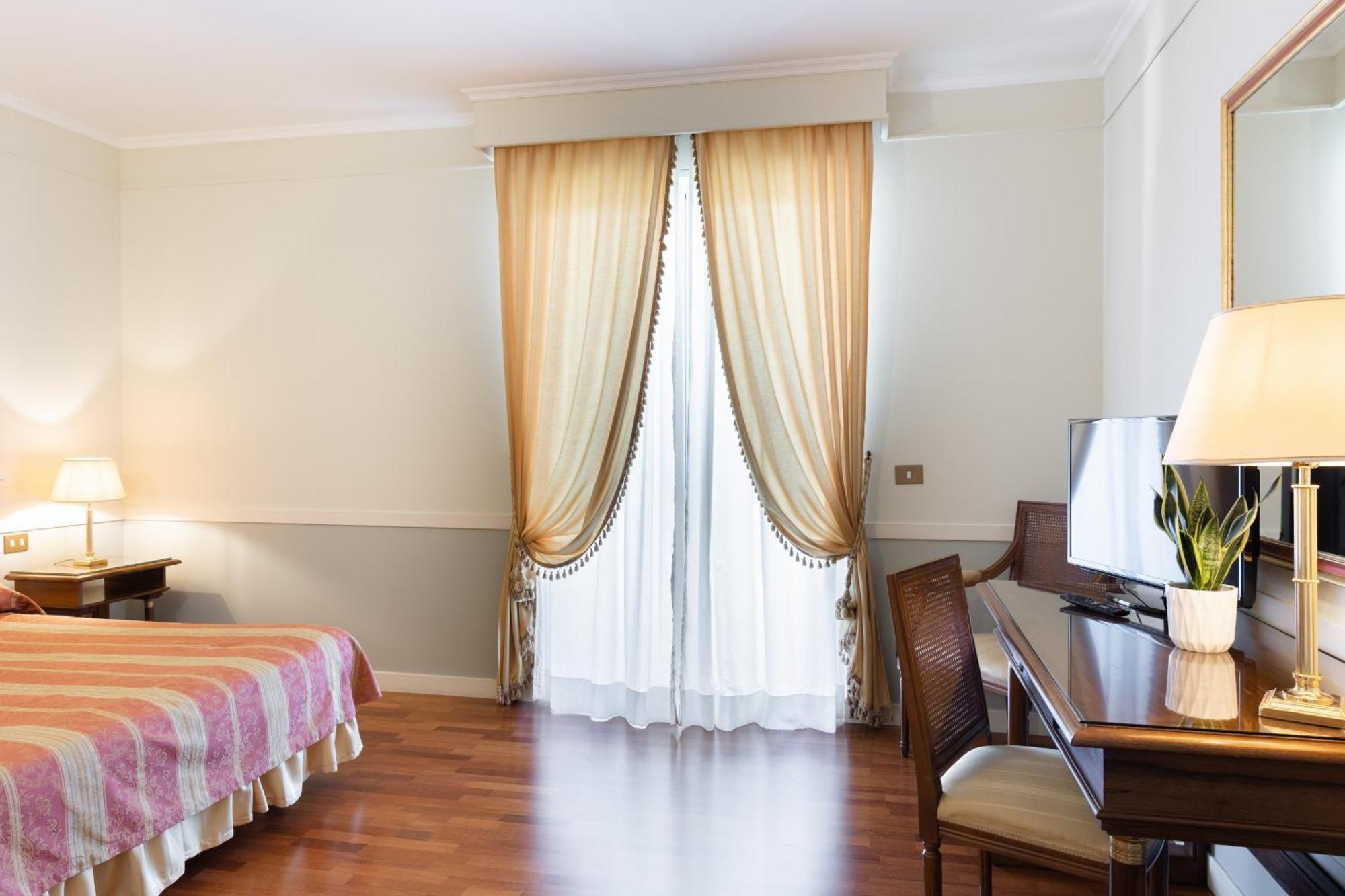 Hotel Tuder Todi Ngoại thất bức ảnh