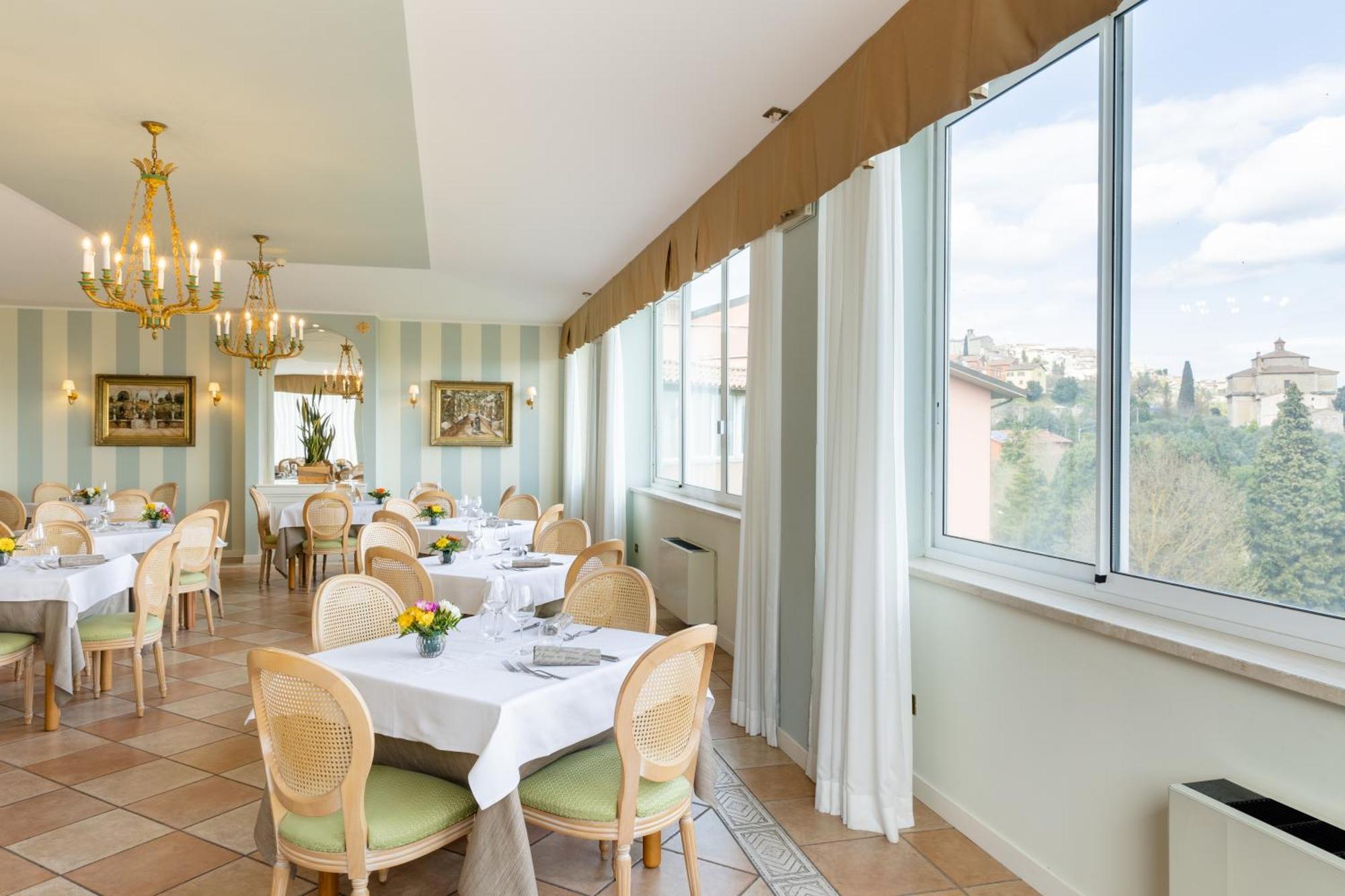 Hotel Tuder Todi Ngoại thất bức ảnh