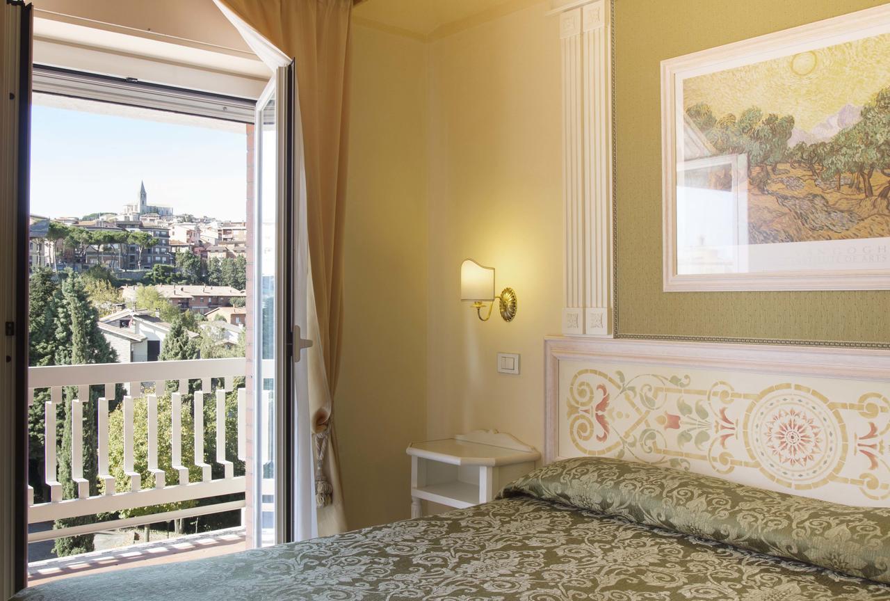Hotel Tuder Todi Ngoại thất bức ảnh