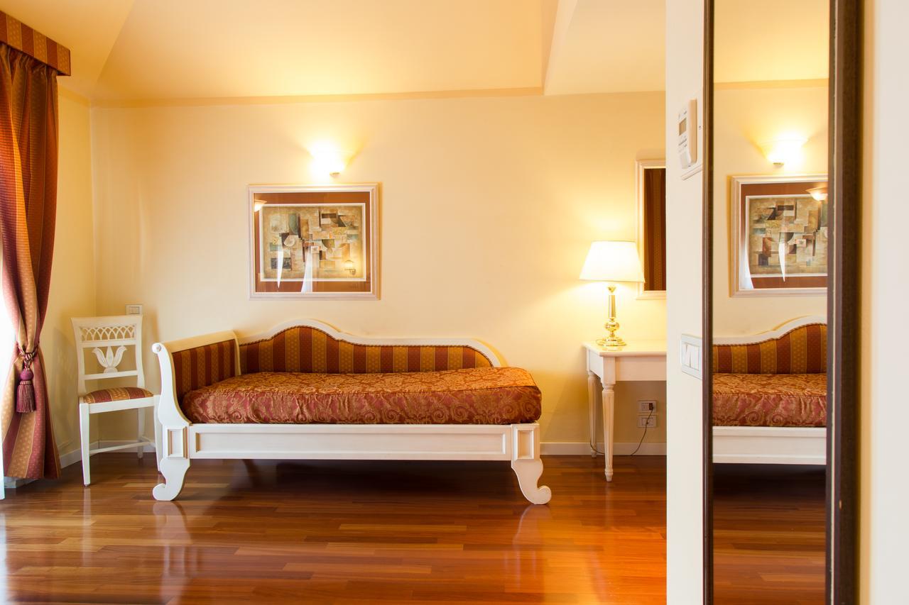 Hotel Tuder Todi Ngoại thất bức ảnh