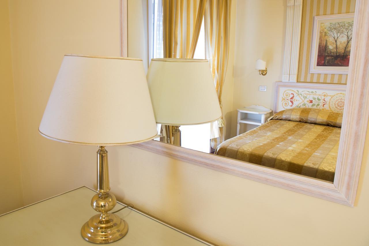 Hotel Tuder Todi Ngoại thất bức ảnh